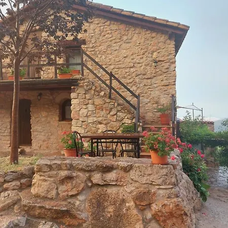 Refugio La Cabrera * Мон-Раль